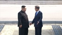Kim Jong Un cruza la frontera para la histórica cumbre de las dos Coreas