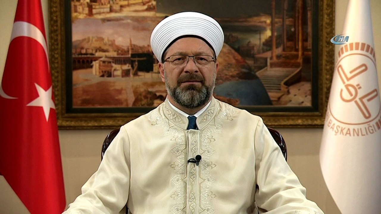 Diyanet İşleri Başkanı Erbaş’tan Berat Kandili mesajı