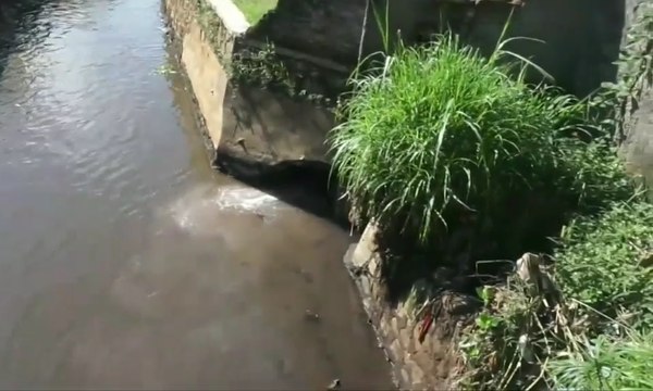 Ditemukan 4 Pabrik Membuang Limbah di Sungai Citarum