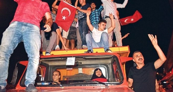 Tartışmalı '15 Temmuz Kahramanı' Şerife Boz: Şehit Aileleri Beni Kıskanıyor