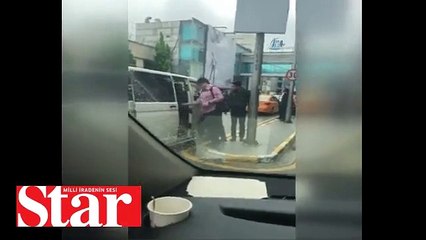 Atatürk Havalimanı´nda UBER aracına saldırı