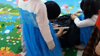 Bí Ngô cướp đồ chơi của Gia Linh Minh Thư Silent Sea Blue Sea và Người Nhện Phần 3
