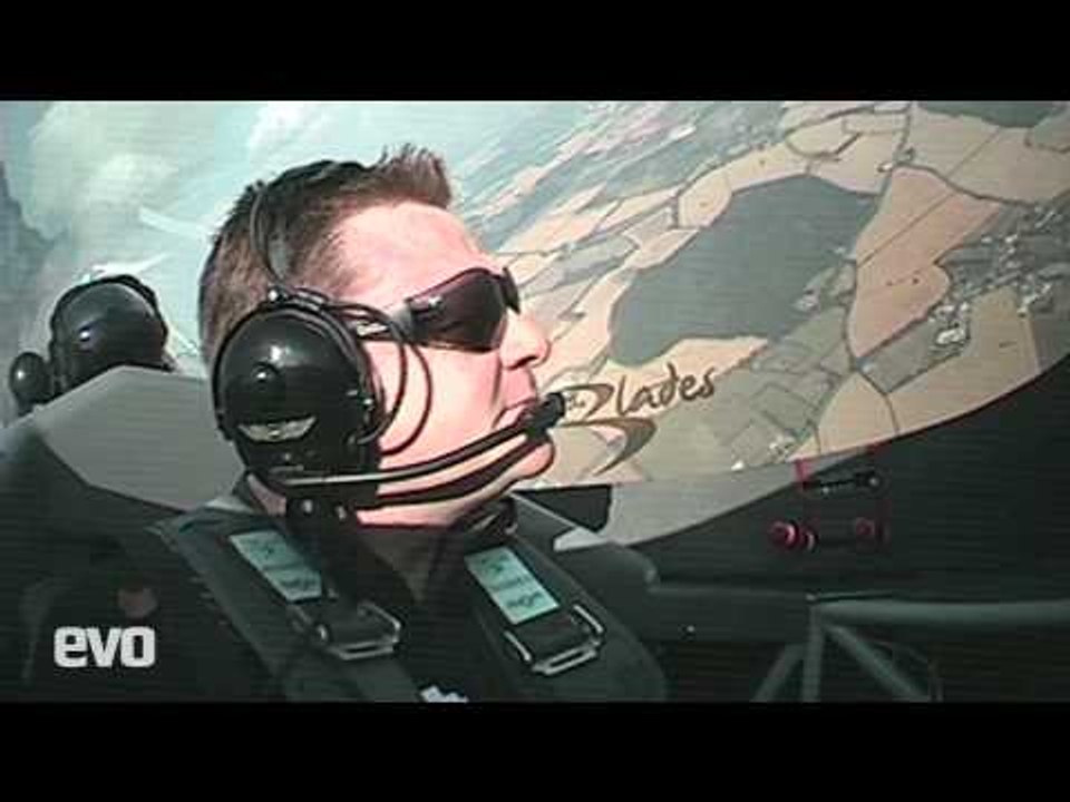 Flying with the Blades in an Extra 300LP aerobatic plane