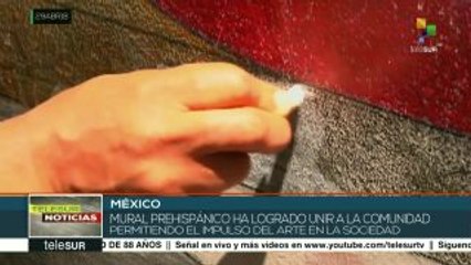 Artista plástico mexicano pinta mural en un parque sin apoyo oficial