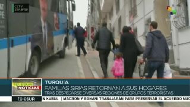 Refugiados sirios en Turquía regresan a sus hogares