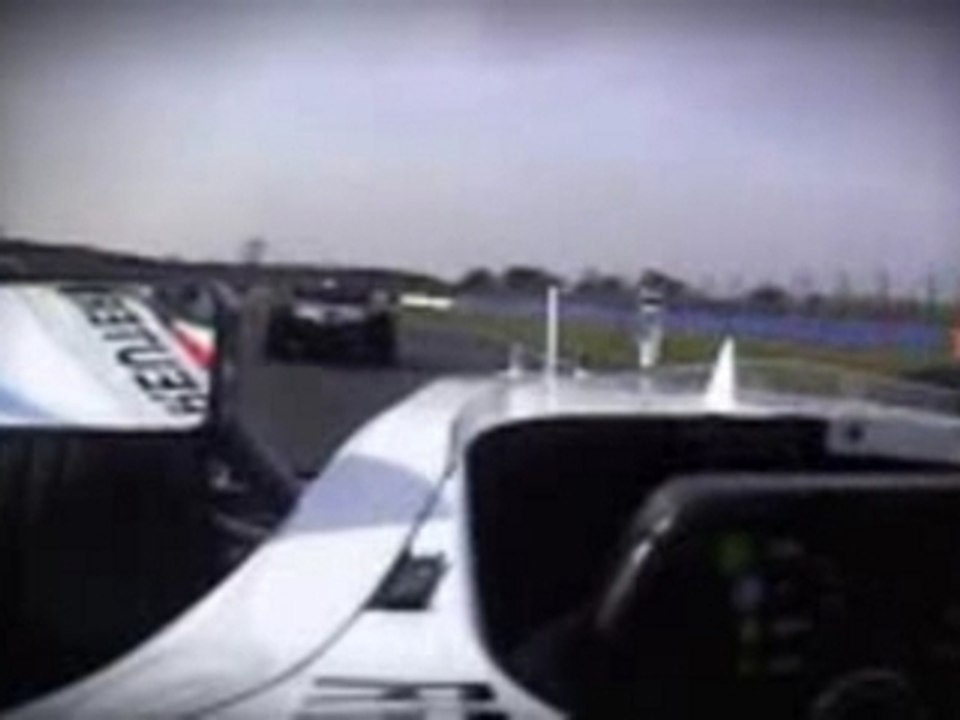Overtaking F1. Brundle et Blundell Silverstone Williams FW29