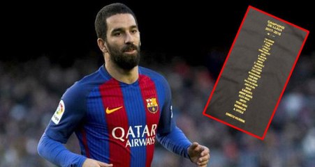 Barcelona, Arda Turan'ın İsmini Şampiyonluk Tişörtüne Geç de Olsa Yazdırdı