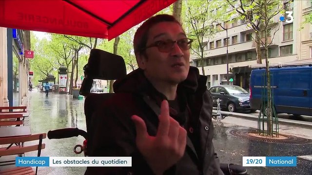 Handicap : les obstacles du quotidien en fauteuil roulant