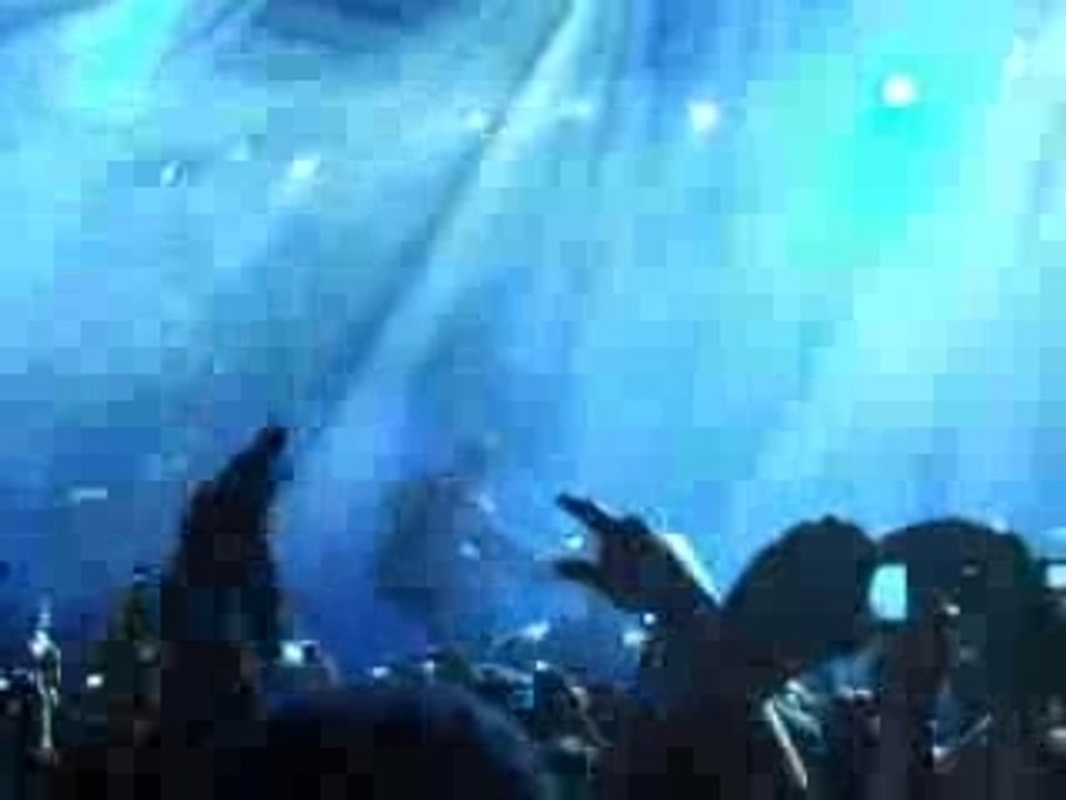 Bushido bekommt in die Fresse auf Konzert