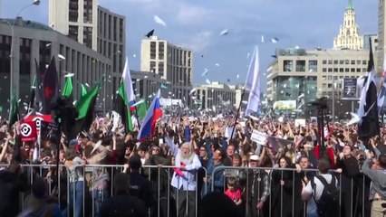 모스크바에서 텔레그램 차단 항의 대규모 시위 / YTN