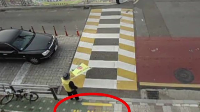 [좋은뉴스] 어린이 교통사고 막는 '노란 발자국' / YTN