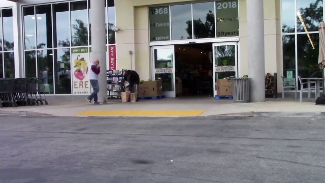 System Of Down Frontman Serj Tankian Picks Up Some Healthy Food In Calabasas