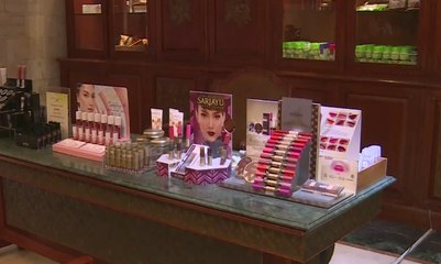 Taktik Bisnis Kosmetik Martina Berto