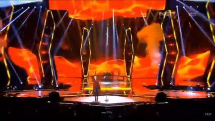 Hailee Steinfeld live at Indonesian Choice Awards 2018