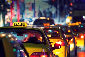 3. Havalimanı'ndaki Taksicilere İngilizce Bilme Şartı Getirildi