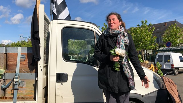 Les apiculteurs en colère continuent leur marche vers Rennes