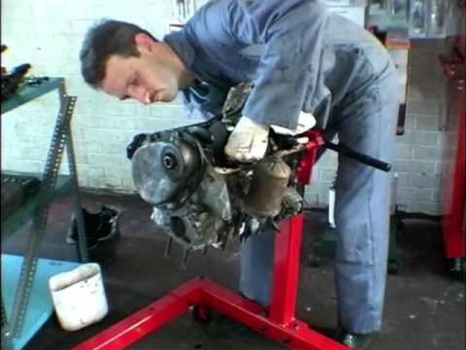How To Disassemble An Engine