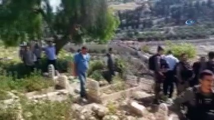 - İsrail Polisi Tarihi Müslüman Mezarlığına Baskınlarını Sürdürüyor