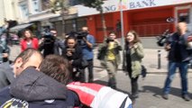 Taksim'de eylem yapmak isteyen 4 kişi gözaltına alındı