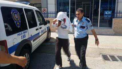 Balkondan parktaki çocuğuna bakan annenin şikayeti polisi alarma geçirdi