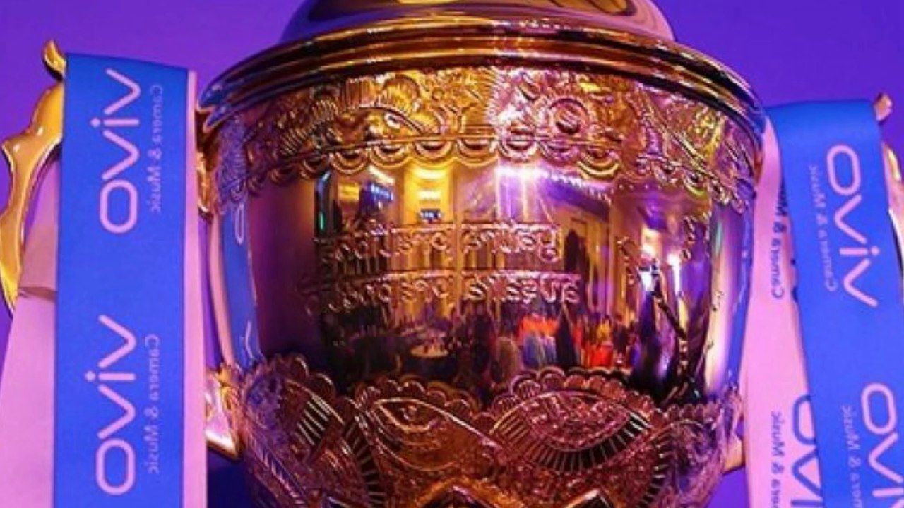 जानिये क्या लिखा है संस्कृत में IPL Trophy 2018 पर