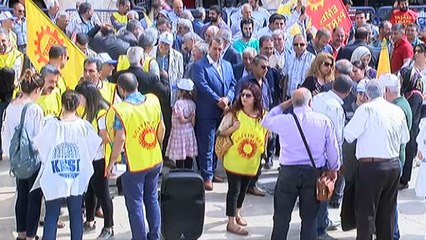 Şanlıurfa’da halaylı 1 Mayıs kutlaması