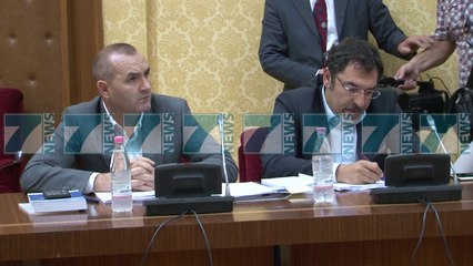 NE KUVEND DY RAPORTET E KOMISIONIT PER SAIMIR TAHIRIN, - News, Lajme - Kanali 11