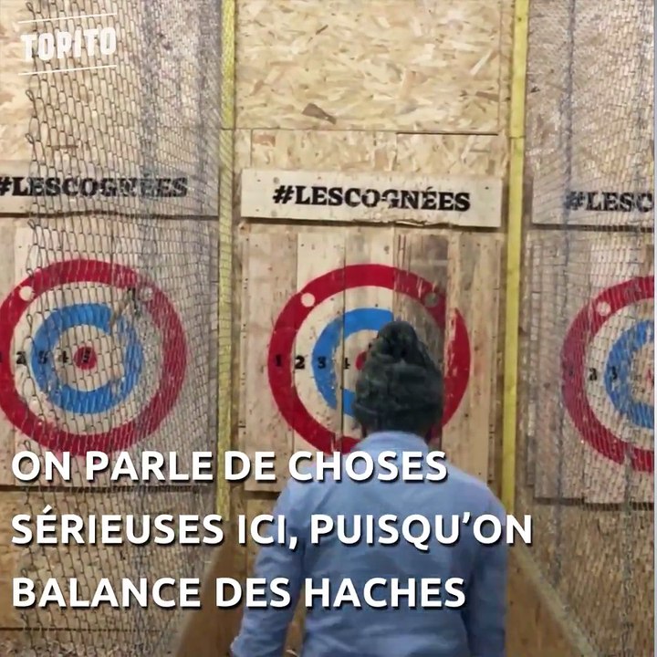 On a testé le lancer de haches avec Les Cognées à Paris. Oui. Vous avez bien lu : Le "lancer de haches".