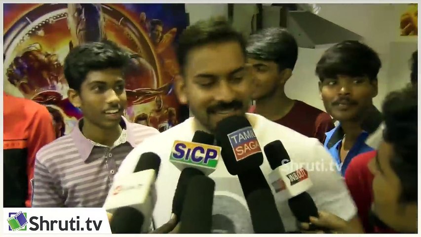 செம்ம குத்து ! Iruttu Araiyil Murattu Kuththu - Review with Public | Gautham Karthik