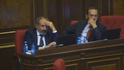 Mayoría gobernante impide elección de opositor como primer ministro armenio