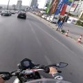 servis şoförünü döven motorcular