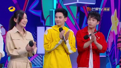 《快乐大本营》20180429期：沈月于文文拍照大赛笑料不断 宋威龙彭昱畅上演“灵魂热舞” Happy Camp【湖南卫视官方频道】_002