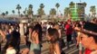Ridicule : tout le monde se prend en photo Coachella sans regarder les concerts du festival !
