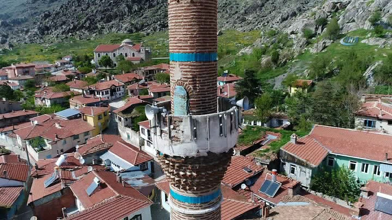 Eskişehir'e ilk yazlık cami yapılıyor...Minare havadan görüntülendi