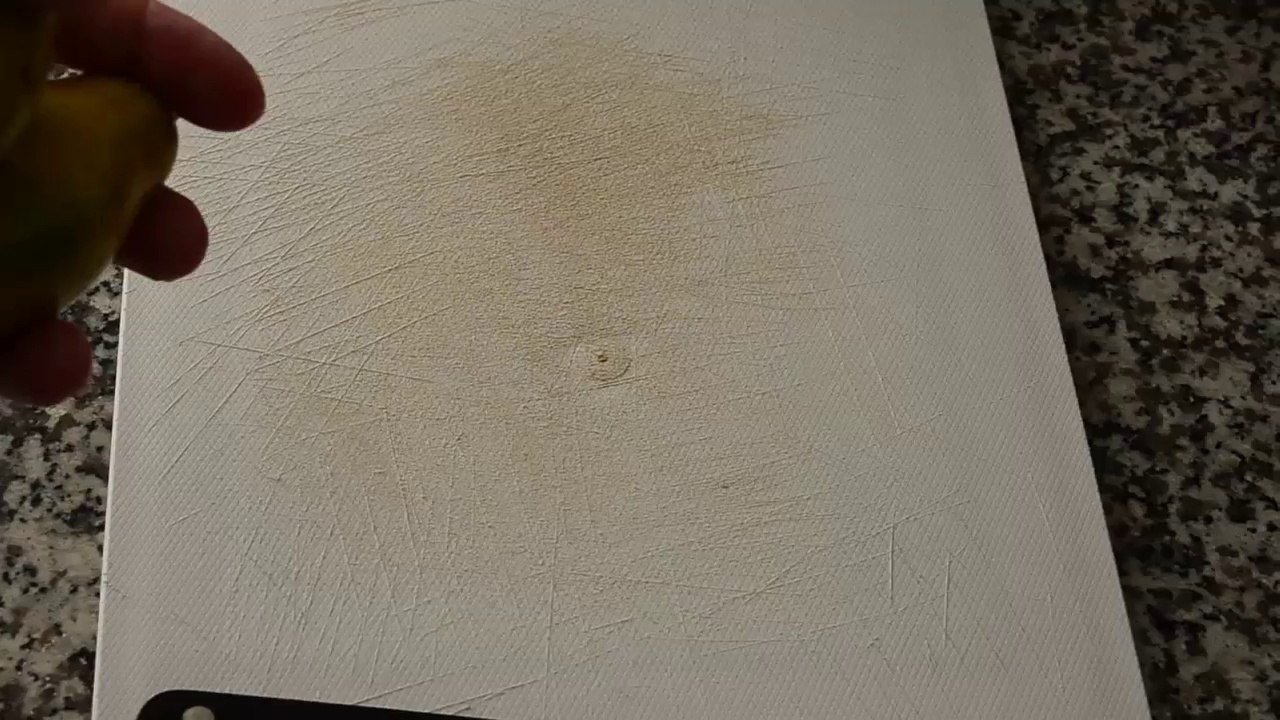 Yok Böyle Yemek! Patates Kabuğuyla Yumurtayı Karıştırdık