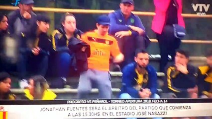 VIDEO: Não há camisolas? Pede na bancada, que eles têm