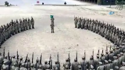 Mehmetçiğin Gündoğdu marşı göğüs kabarttı