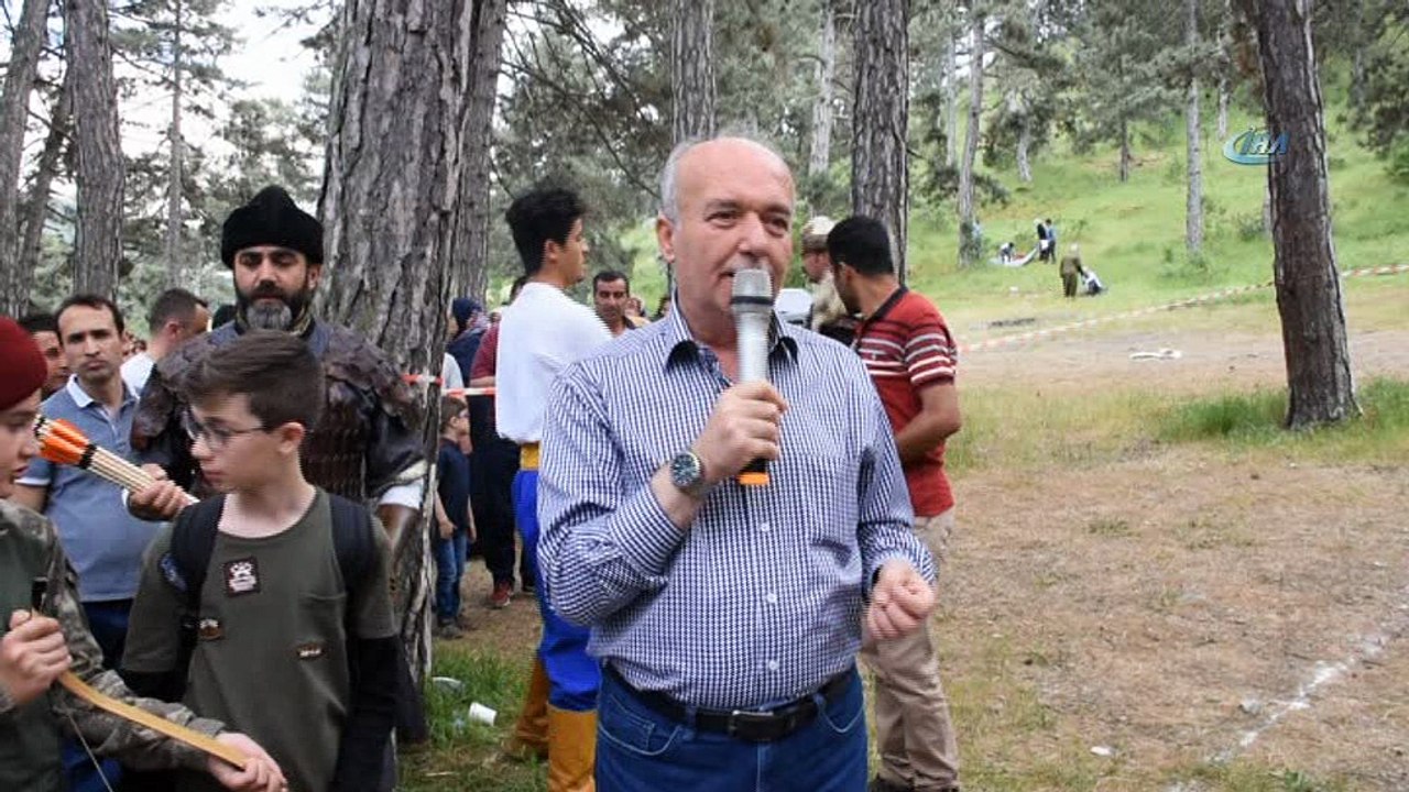 Atlı Okçuluk gösterileri nefes kesti