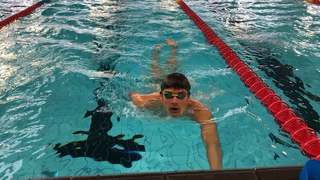Florent Marais à l’entraînement, au centre aquatique