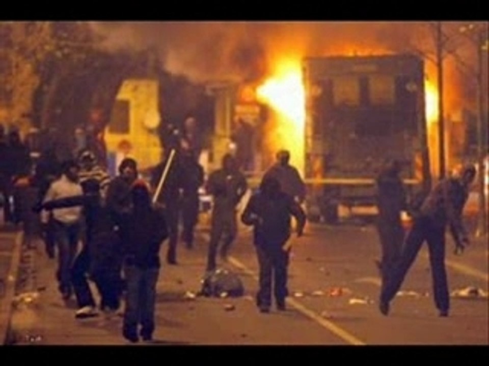 Morts Pour Rien !! Hommage a Larami, Chamo & Zied, Bouna...