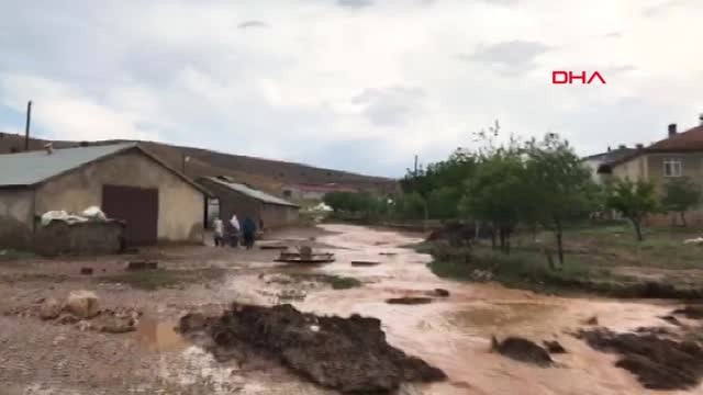 Elazığ'da 25 Küçükbaş Hayvan Sel Nedeniyle Telef Oldu
