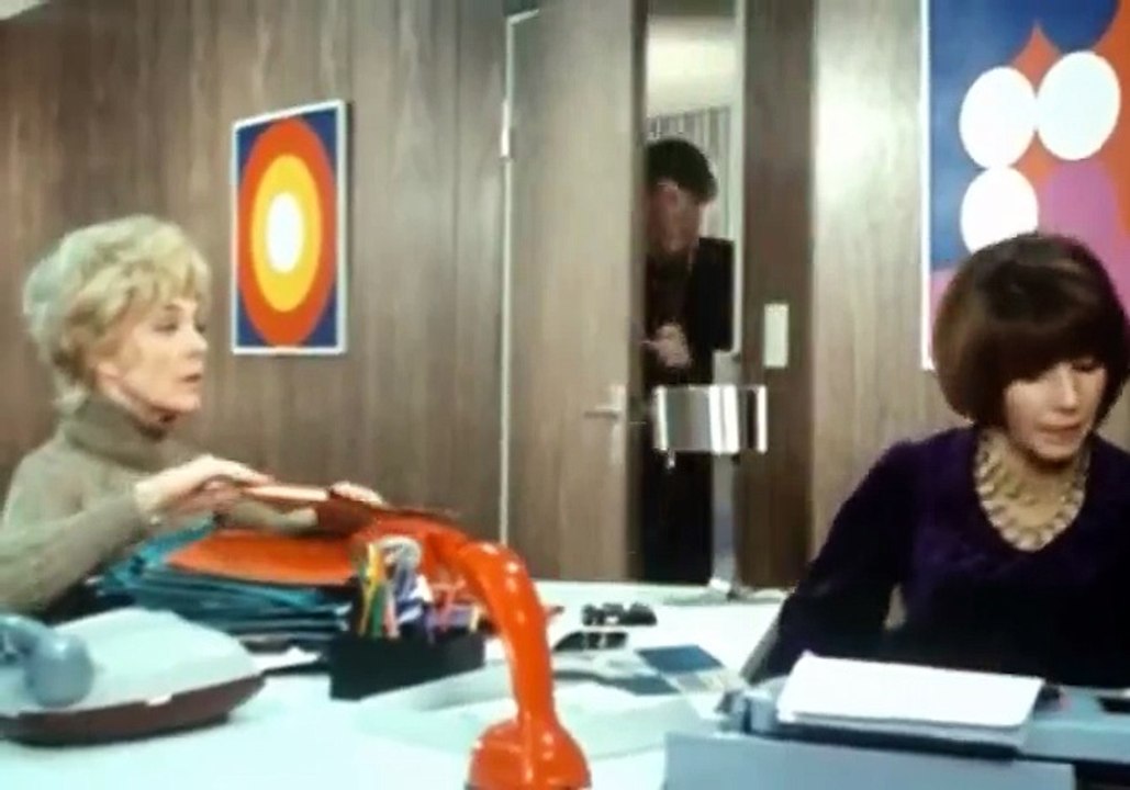 Les Saintes cheries S3E4 FRENCH