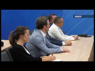 Download Video: Grupi i PD - Basha i “ul kokën” Berishës, ish-kryeministri: I fyer pas votimit të Ruçit