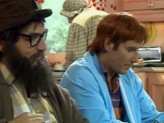 La Petite Vie S2 EP10 Le Bebe Pilote