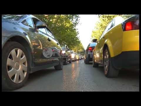 Ora News - Nisja e vitit të ri shkollor, trafik i rënduar në Tiranë