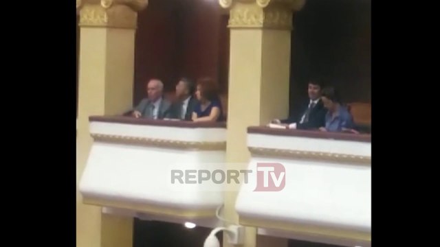 Report TV - Ambasadori i SHBA Donald Lu sot ne seancen plenare