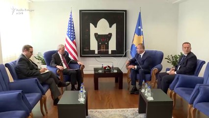 Мустафа му ја предаде функцијата на Харадинај