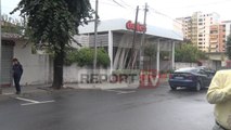 Report TV - Elbasan, hidhet në erë me tritol një lokal, s’ka të lënduar