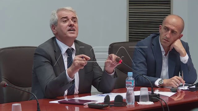 Дебата за законот за јазици во Комисијата за политички систем