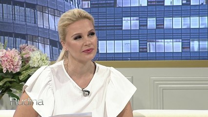 Rudina/ Mula kritikon këngëtarët e rinj: Nuk kanë stil, përsërisin një fjalë (12.09.17)